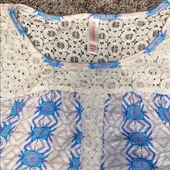 XHILARATION Boho Style Long Sleeve Shirt Medium 3/20$ - Picture 2 of 4